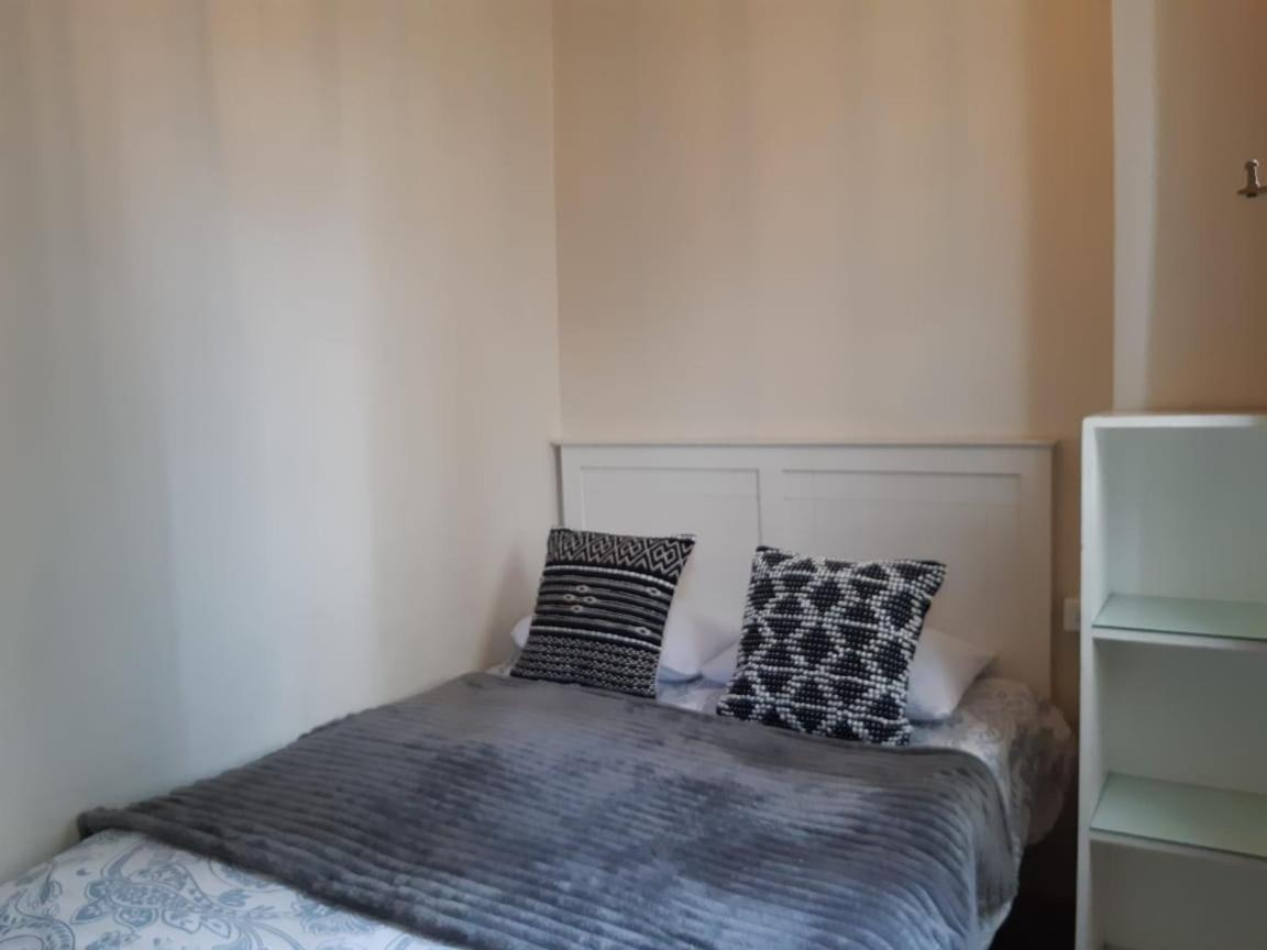 Marlborough Durban Beachfront South Beach Holiday Apartments Marine Parade Room photo
