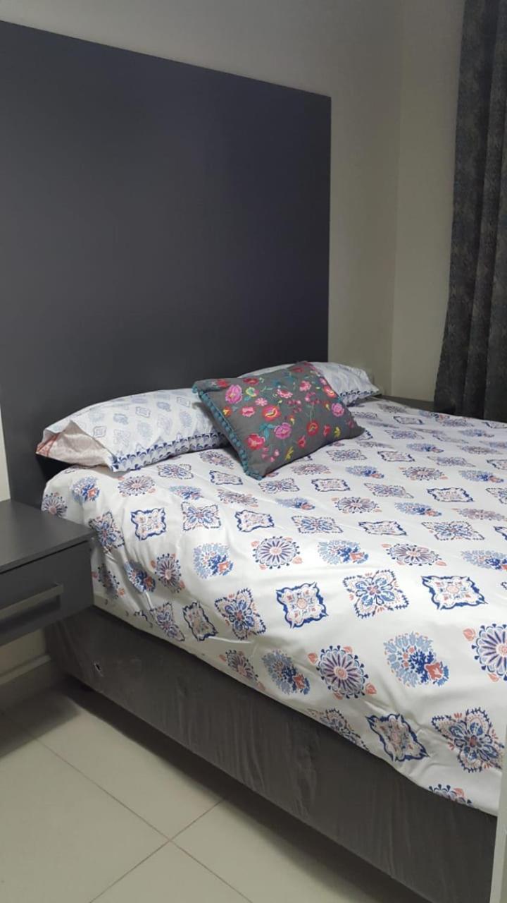 Marlborough Durban Beachfront South Beach Holiday Apartments Marine Parade Room photo
